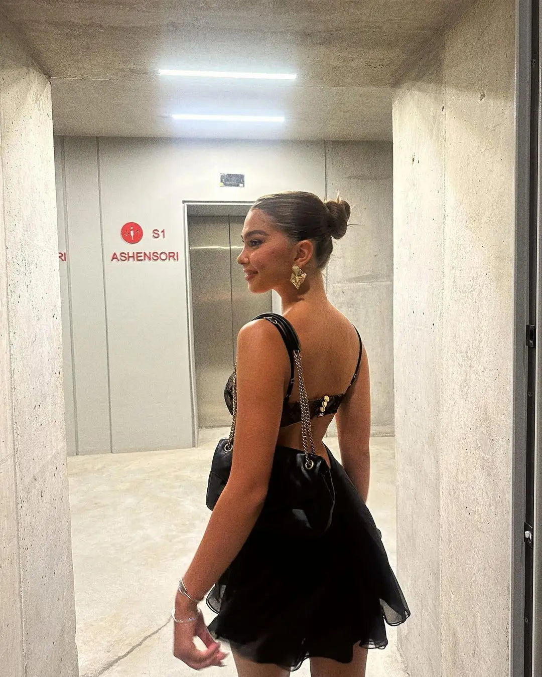 et Ellolace Sexy Adult Female dress shoulder Straps Backless Fancy Cut Out on Sides Bra Women Tutu Organza Outfit